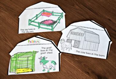 FREE Printable Farm Animals and Their Homes Minibook for Kids