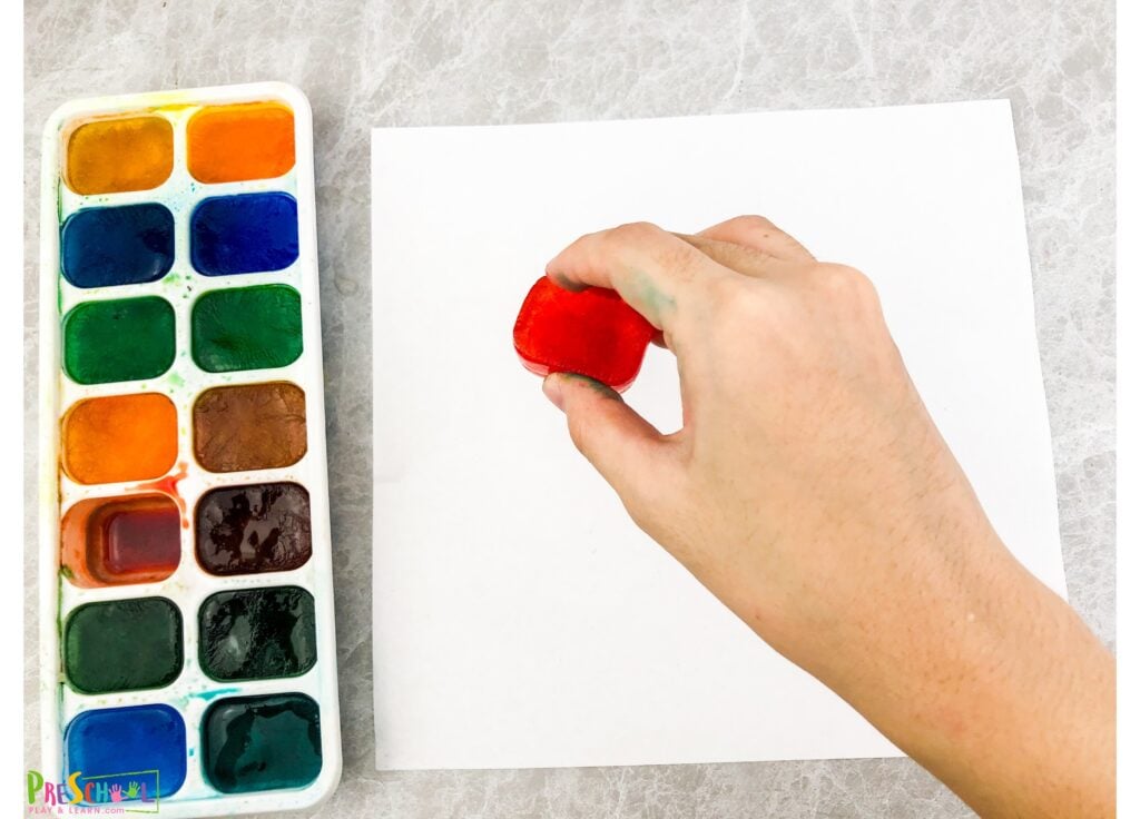 Need a cool activity that toddler, pre-k, kindergarten, and young kids will love? Ice painting is the perfect go-to preschool summer activity! It's hands-on, easy to set up, and lets kids explore colors and textures in a creative way—while keeping them entertained. Whether you’re a teacher planning a fun classroom art project or a parent looking for something exciting to do at home, ice cube painting is always a hit.